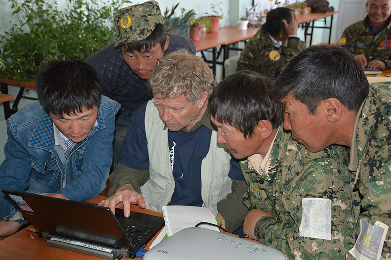 Dr. Lance Craighead using GIS with Darhad rangers
